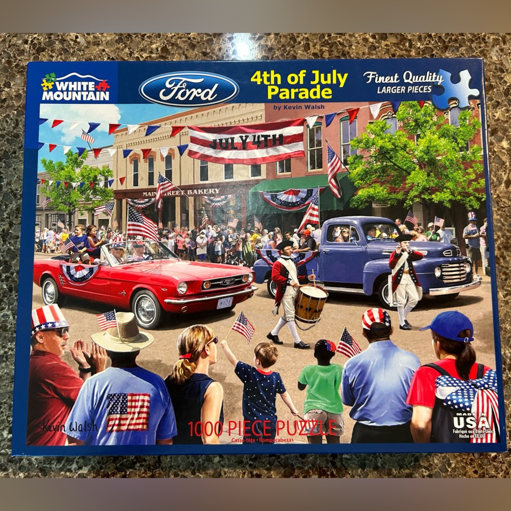 White Mountain 1000 piece puzzle. Fourth of July Parade.